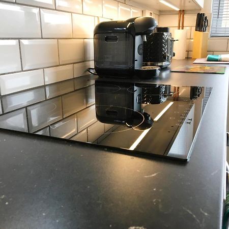 2 Bedroom Private House Near Bedford Town And Train Station Extérieur photo