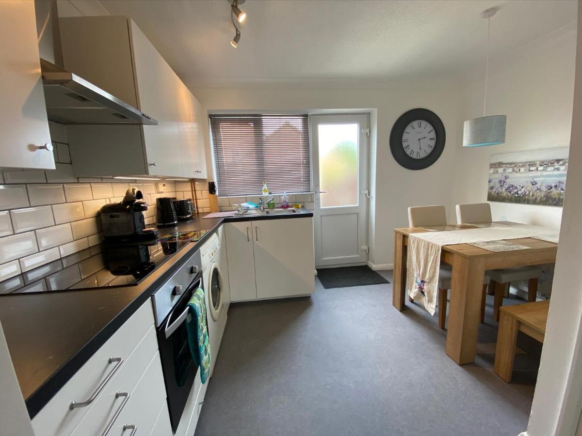2 Bedroom Private House Near Bedford Town And Train Station Extérieur photo